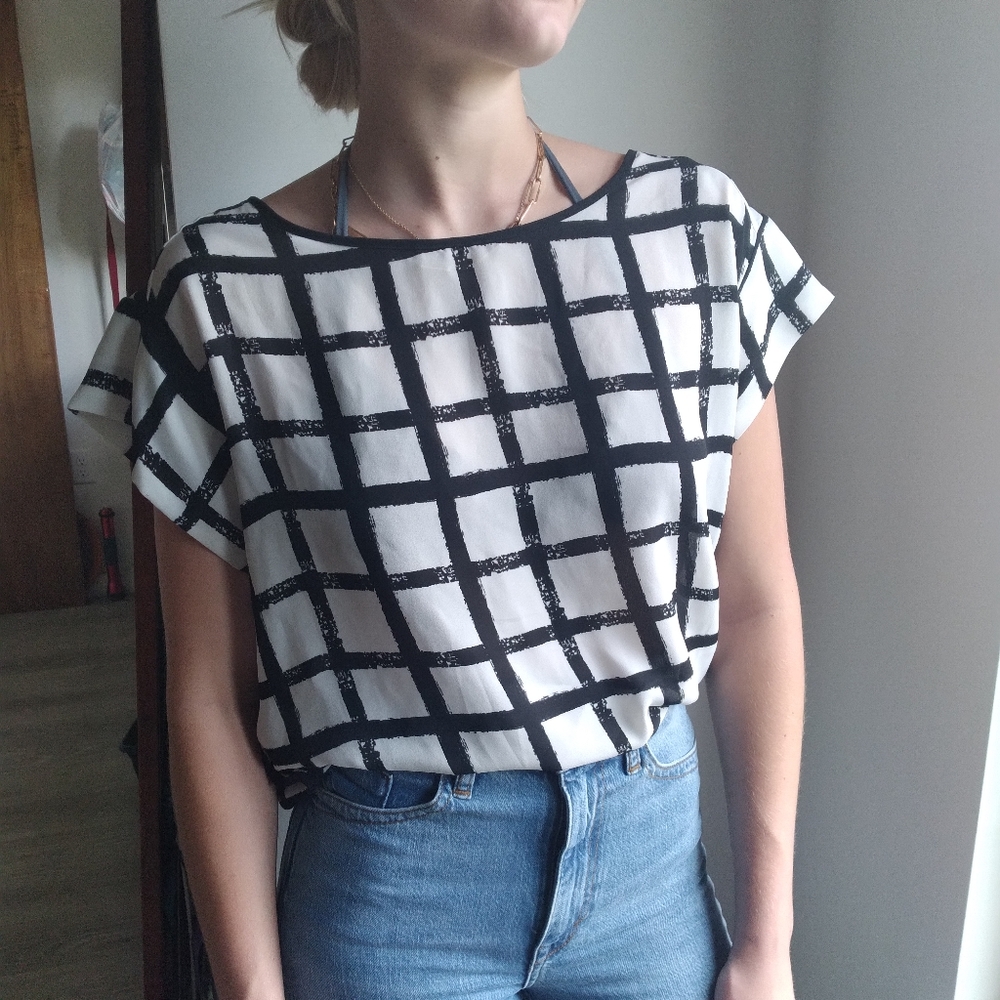 Short sleeve blouse by Bobeau - Picture 1 of 4